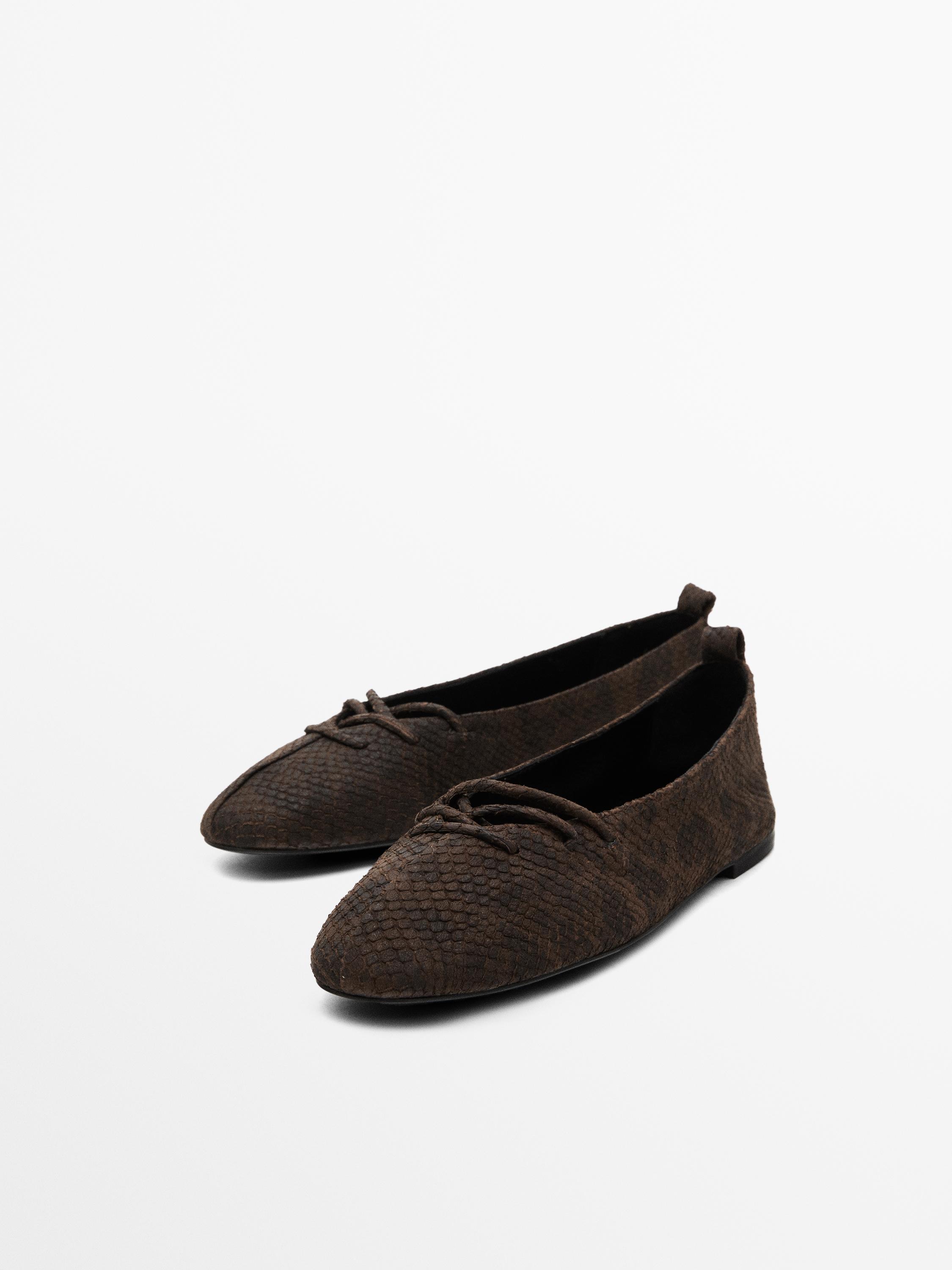 Lace-up printed ballet flats